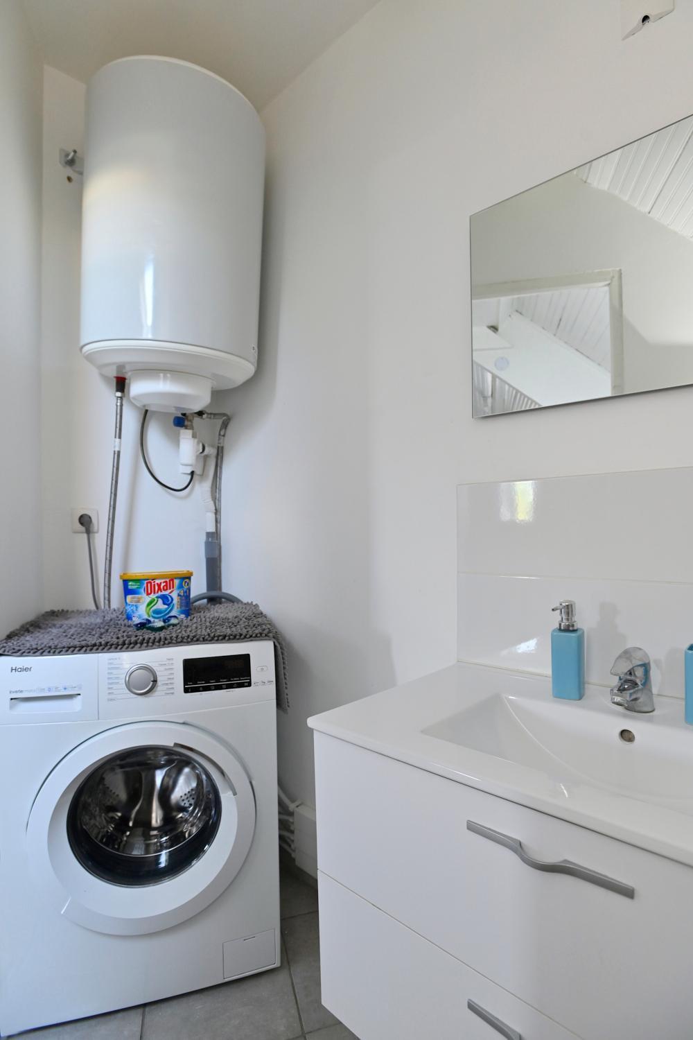 T2 Cosy Et Lumineux - Proche Centre Et Commodites Saint-Quentin  Exteriör bild